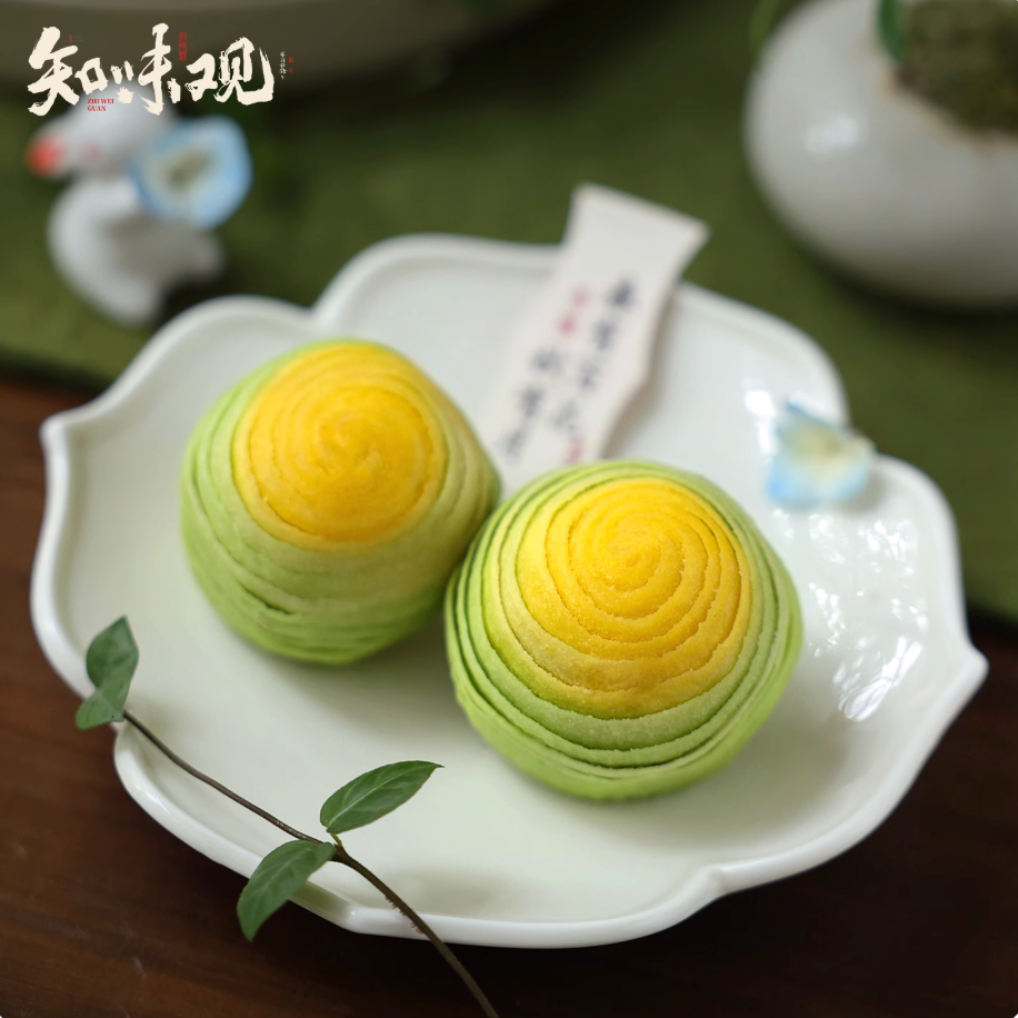 Zhiweiguan Linglong pastry coconut pineapple filling
