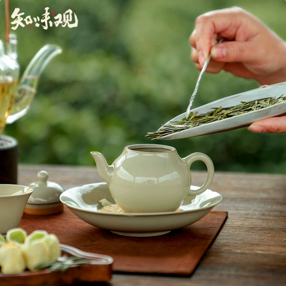 Shifeng West Lake Longjing Wooden Gift Box – Pre-Qingming Special Grade | Zhiweiguan 50g